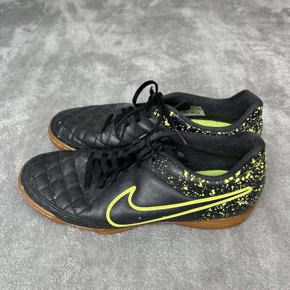 Nike Tiempo Rio II Indoor Soccer Shoes Men's Size US 8.5 Black Green 631523-007 - Picture 11 of 16